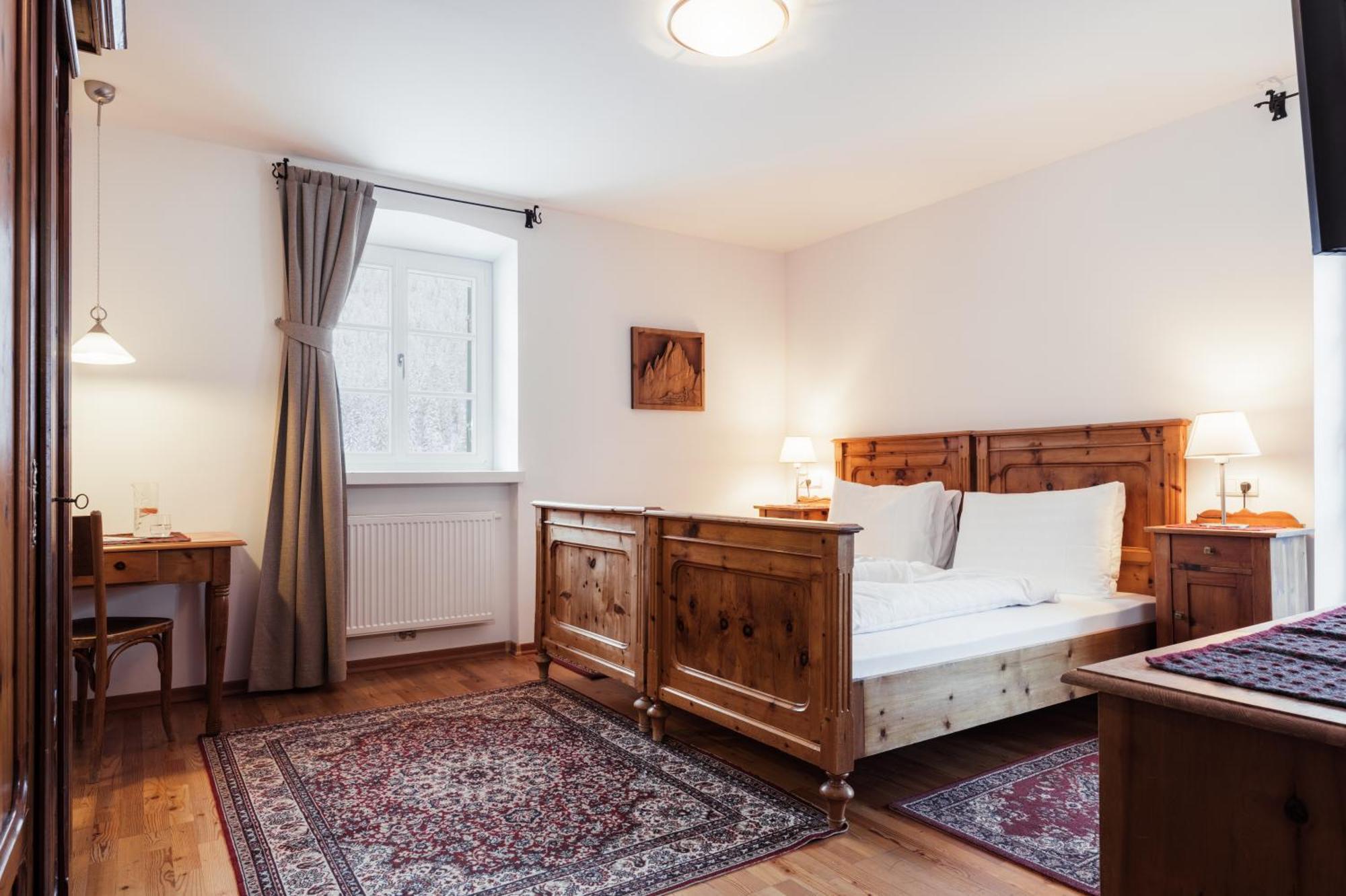 Hotel Dolomitenhof&Chalet Alte Post Sexten Exterior foto