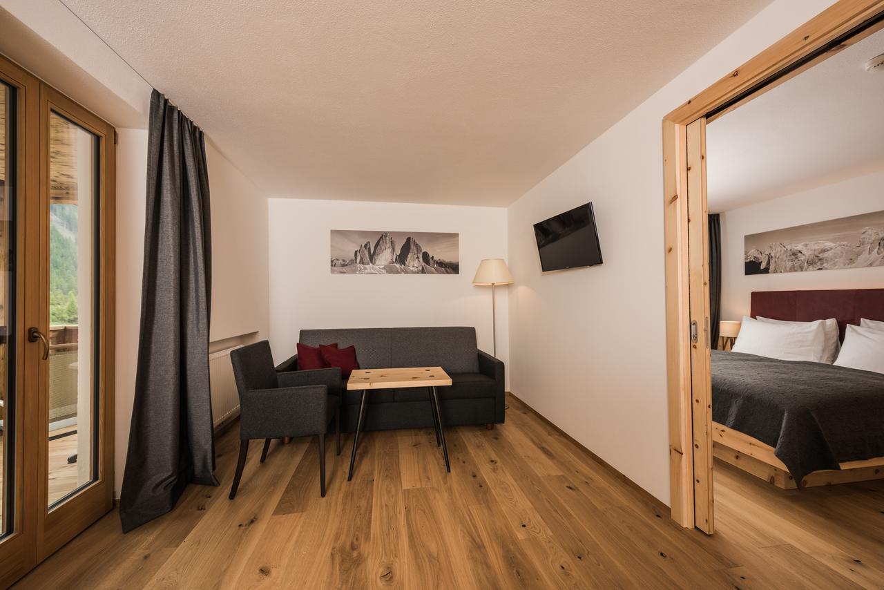 Hotel Dolomitenhof&Chalet Alte Post Sexten Exterior foto