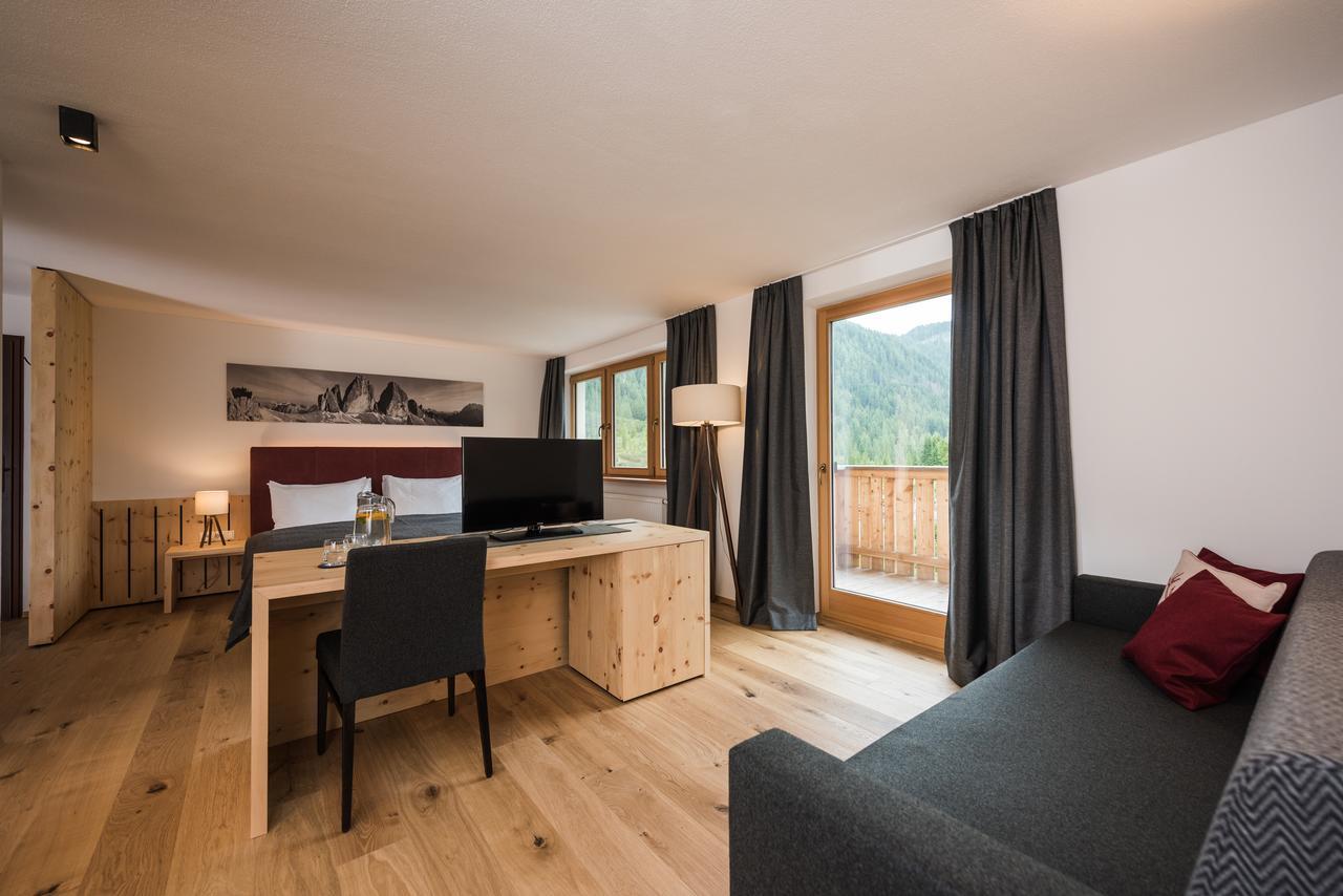 Hotel Dolomitenhof&Chalet Alte Post Sexten Exterior foto